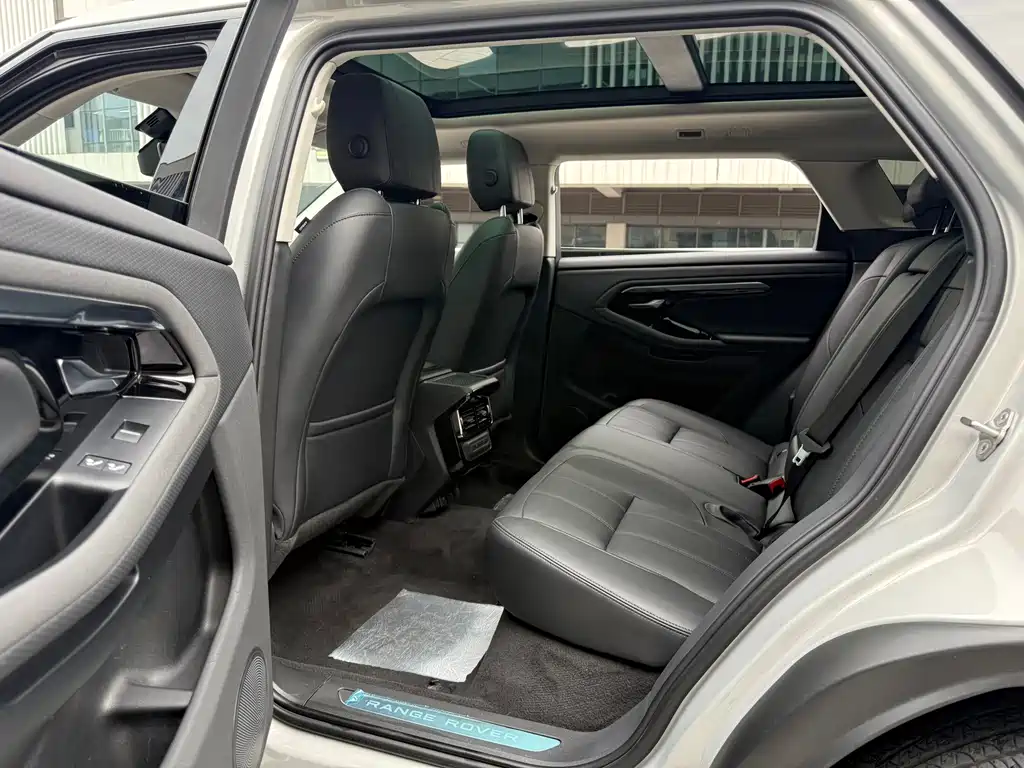 Land Rover Evoque — фото 20