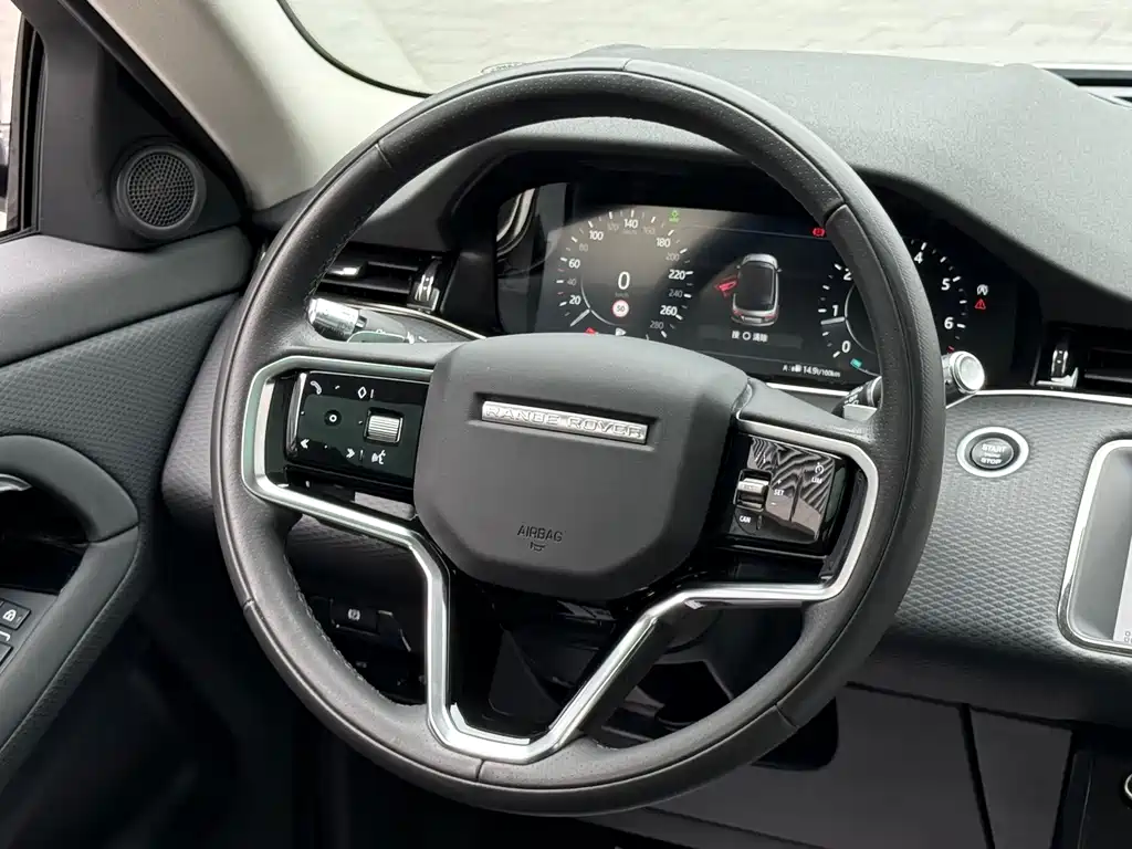Land Rover Evoque — фото 23