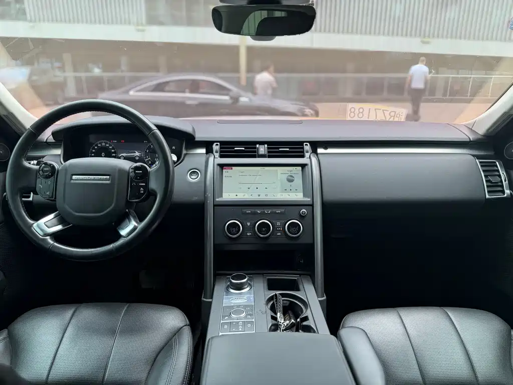 Land Rover Discovery — фото 10