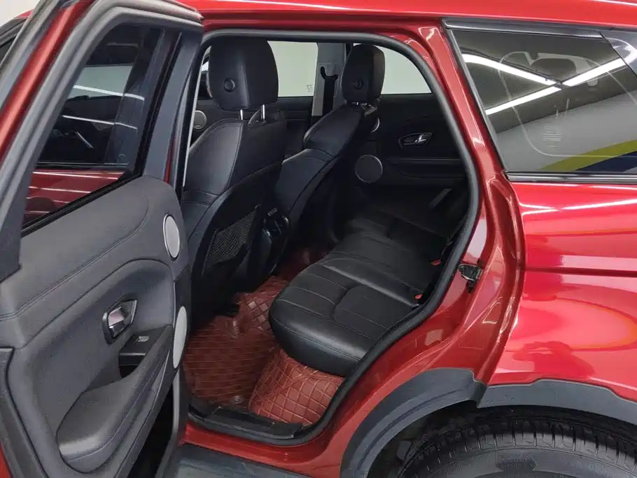 Land Rover Evoque — фото 10