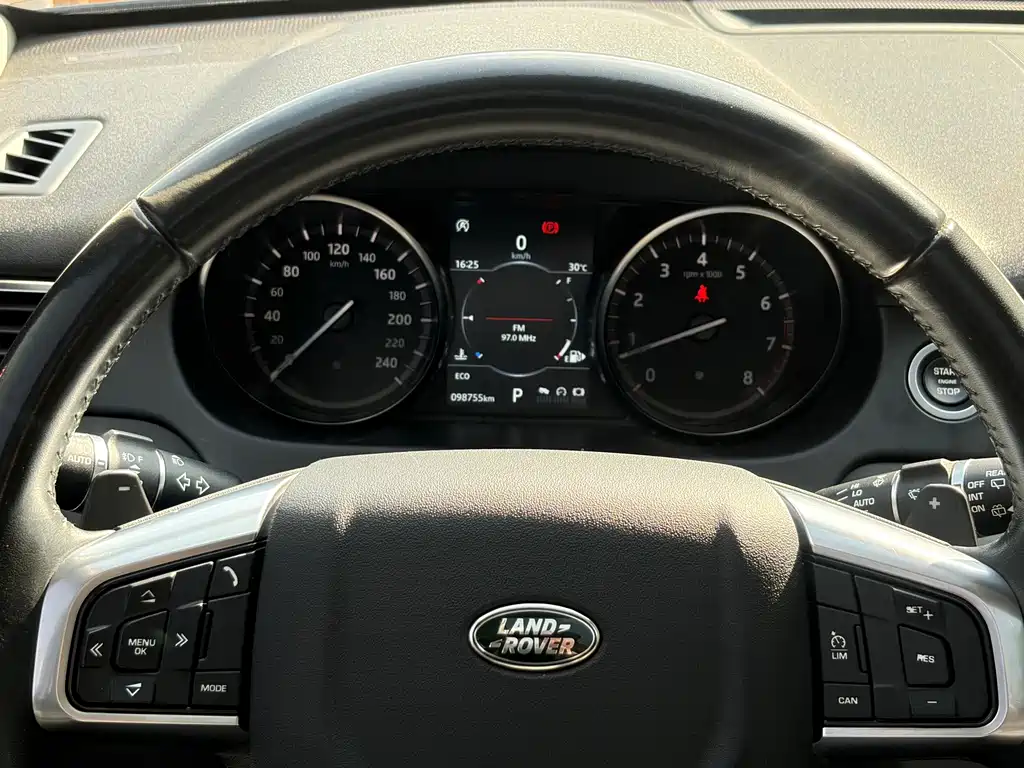 Land Rover Discovery Sport — фото 13