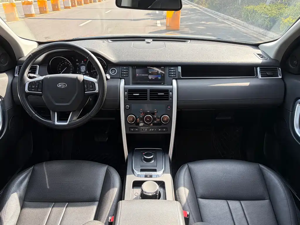 Land Rover Discovery Sport — фото 10