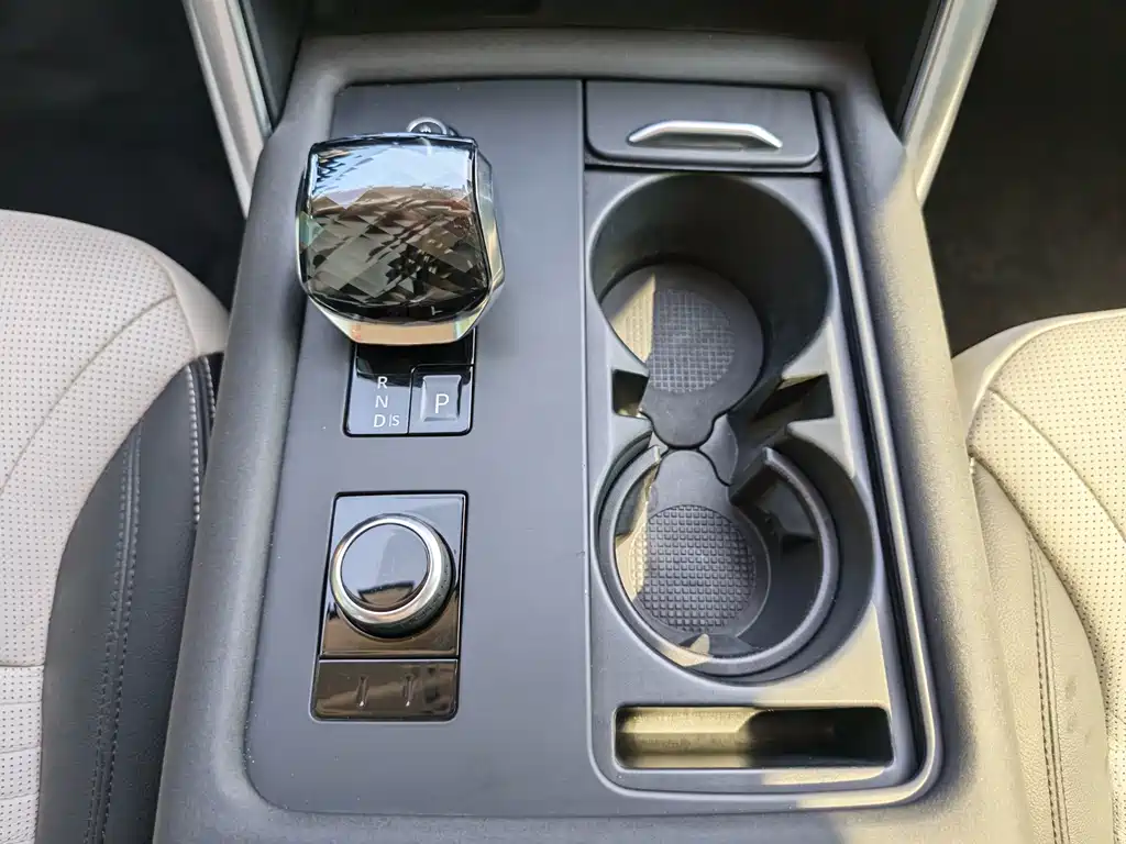 Land Rover Discovery — фото 11