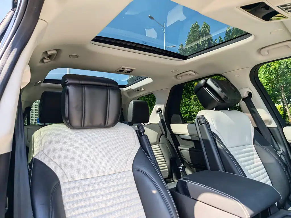 Land Rover Discovery — фото 14