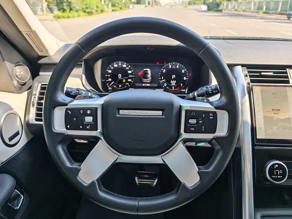 Land Rover Discovery — фото 18