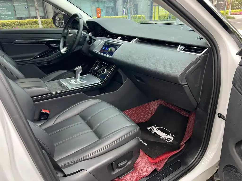 Land Rover Evoque — фото 11