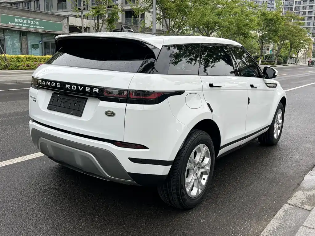 Land Rover Evoque — фото 14