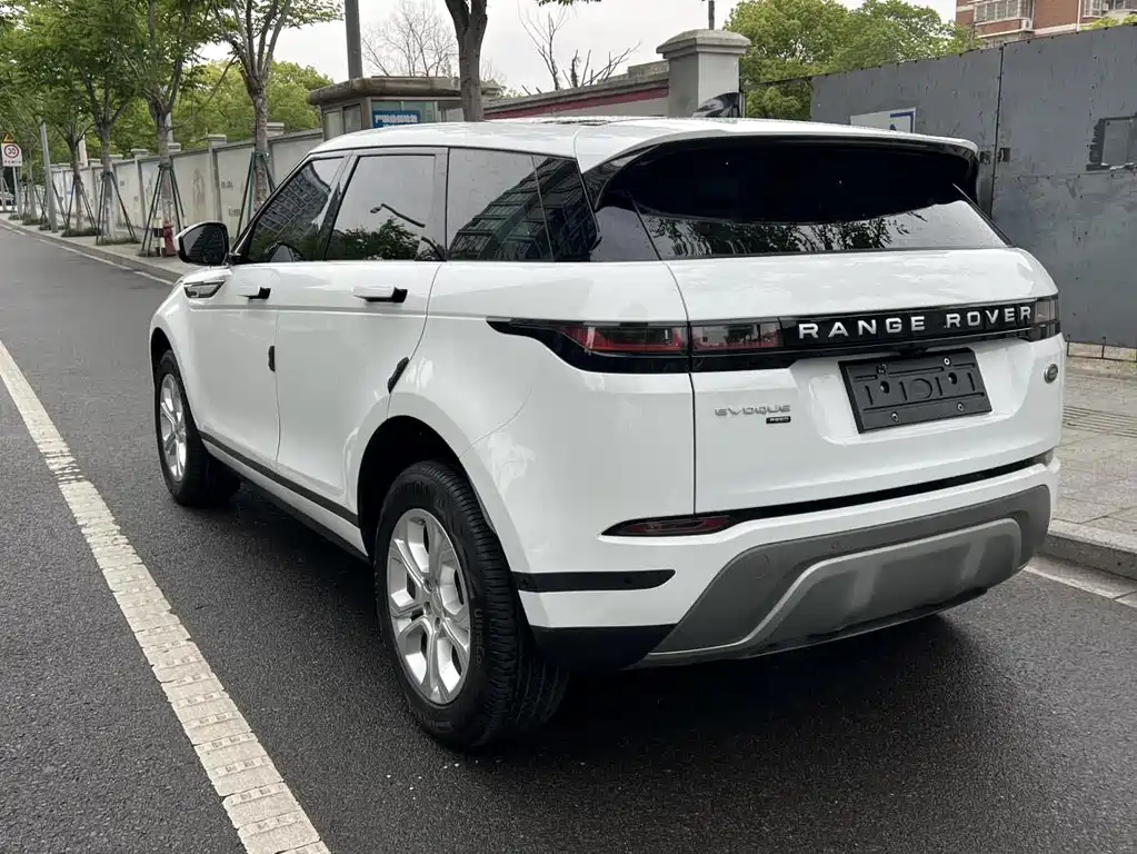 Land Rover Evoque — фото 15
