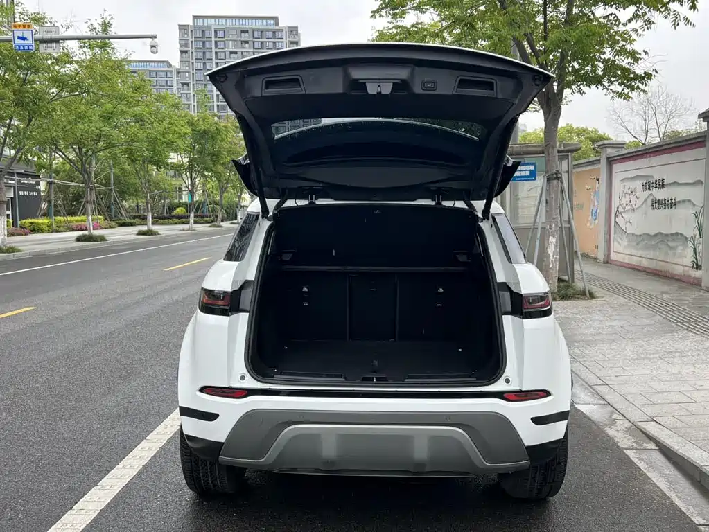Land Rover Evoque — фото 17
