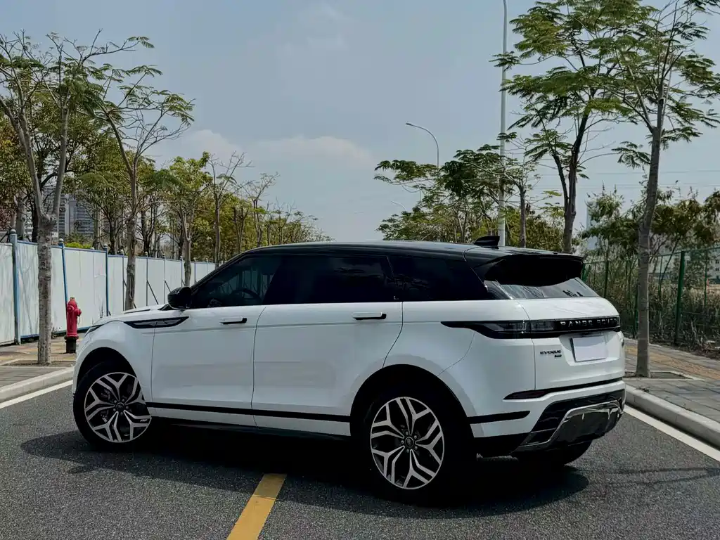 Land Rover Evoque — фото 7