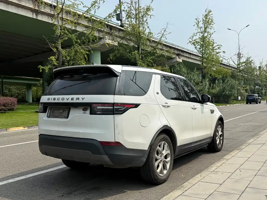 Land Rover Discovery — фото 8