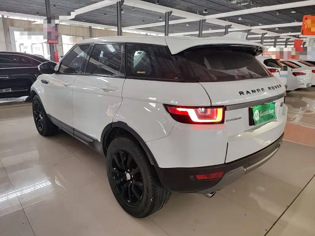 Land Rover Evoque — фото 5