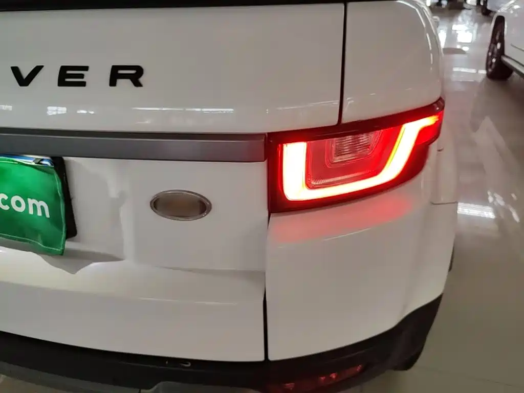 Land Rover Evoque — фото 8
