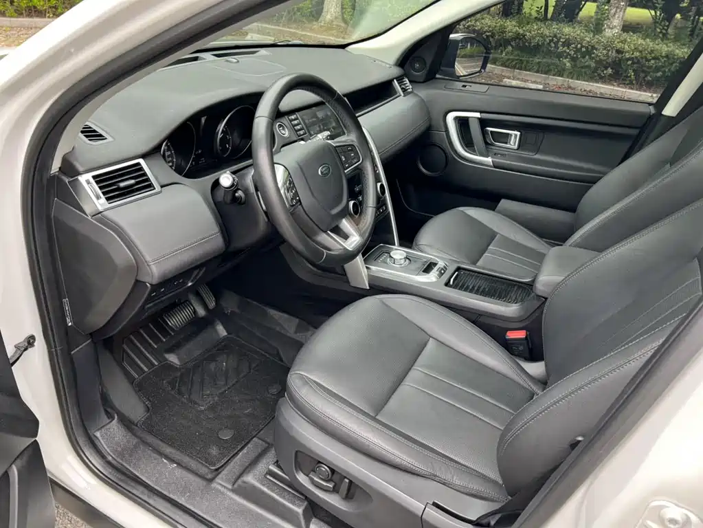 Land Rover Discovery Sport — фото 11