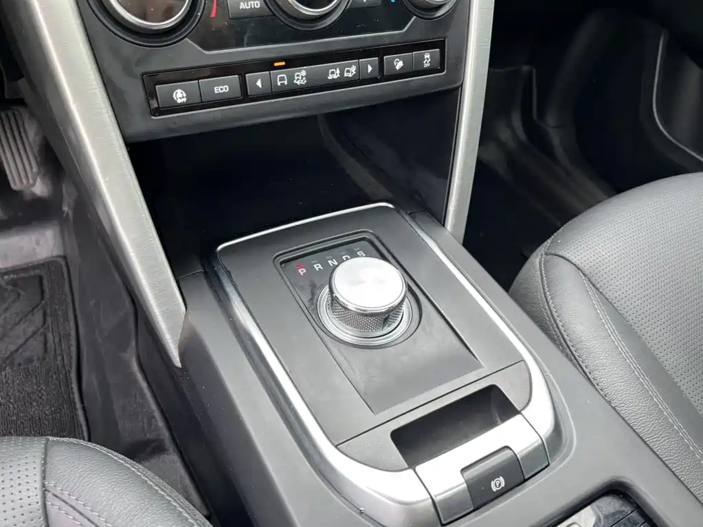 Land Rover Discovery Sport — фото 13