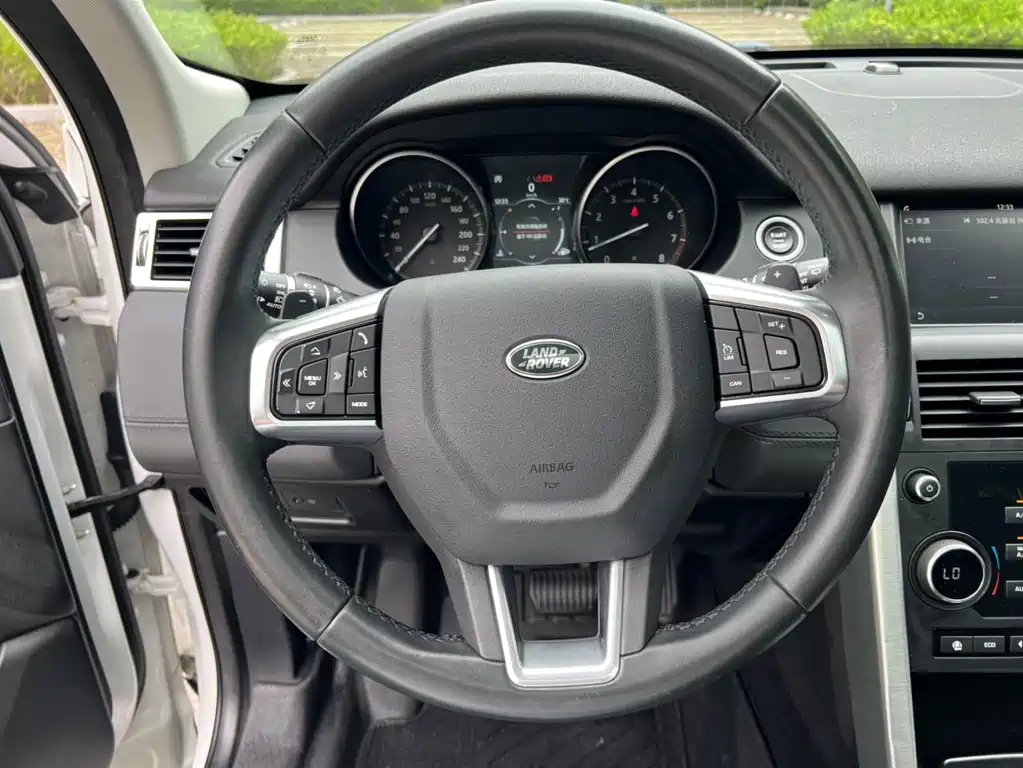 Land Rover Discovery Sport — фото 9