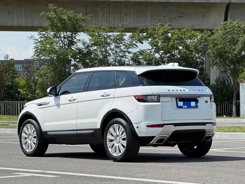 Land Rover Evoque — фото 4