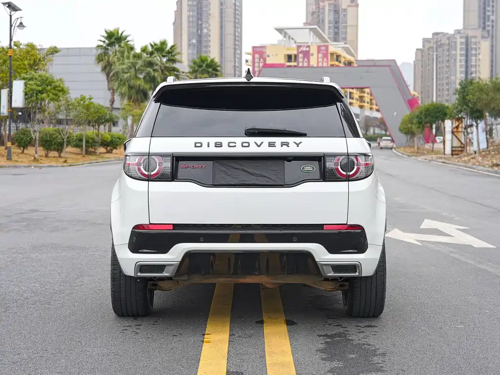 Land Rover Discovery Sport — фото 11