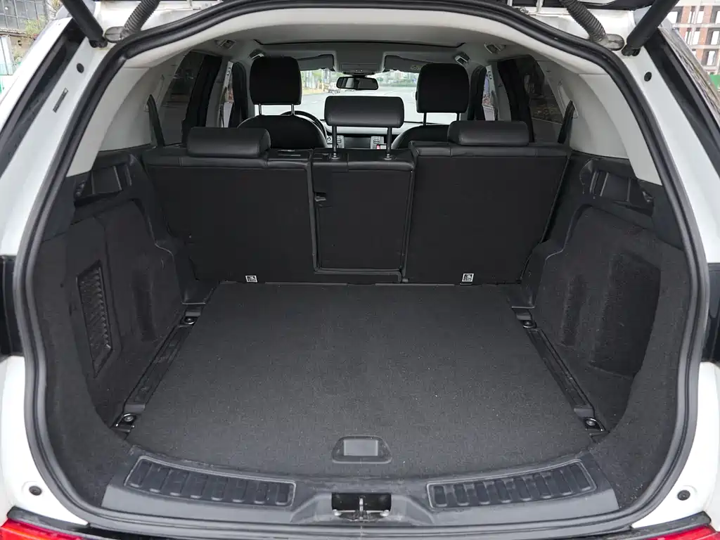 Land Rover Discovery Sport — фото 9