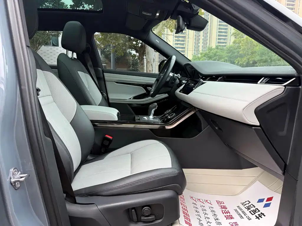 Land Rover Evoque — фото 9