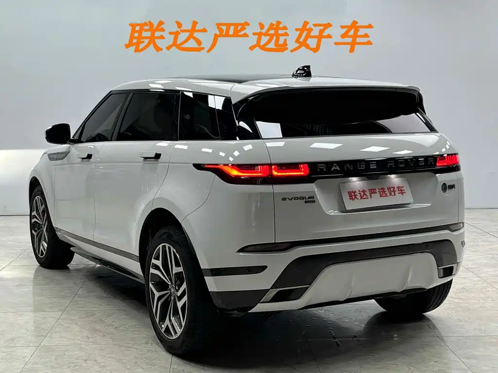 Land Rover Evoque — фото 25