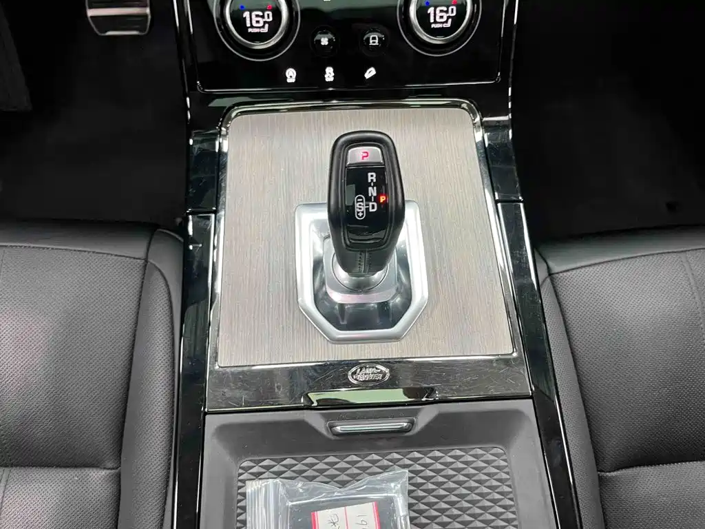 Land Rover Evoque — фото 6