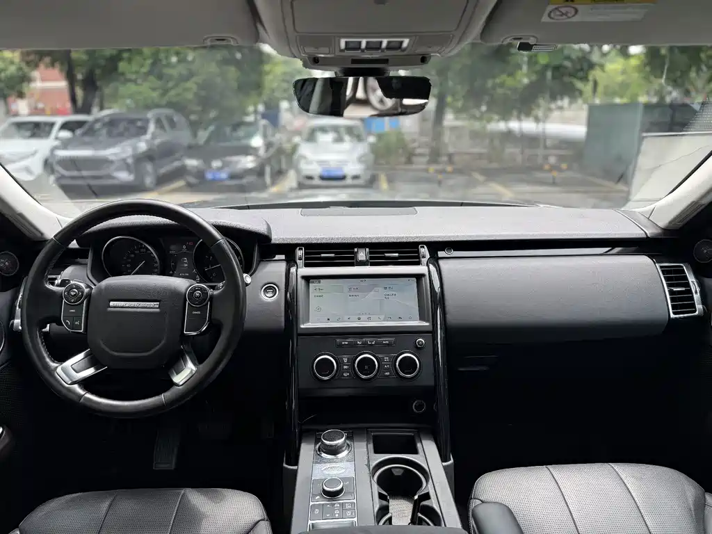 Land Rover Discovery — фото 11