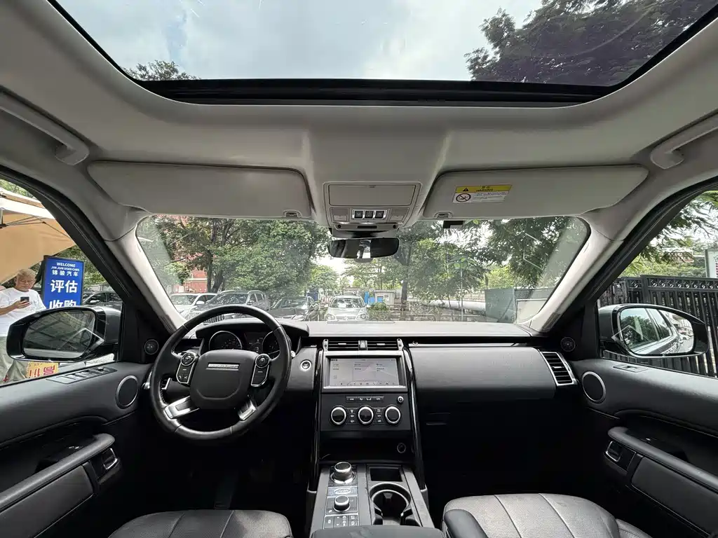 Land Rover Discovery — фото 15