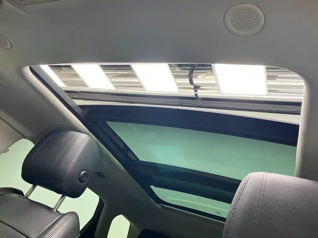 Land Rover Evoque — фото 21