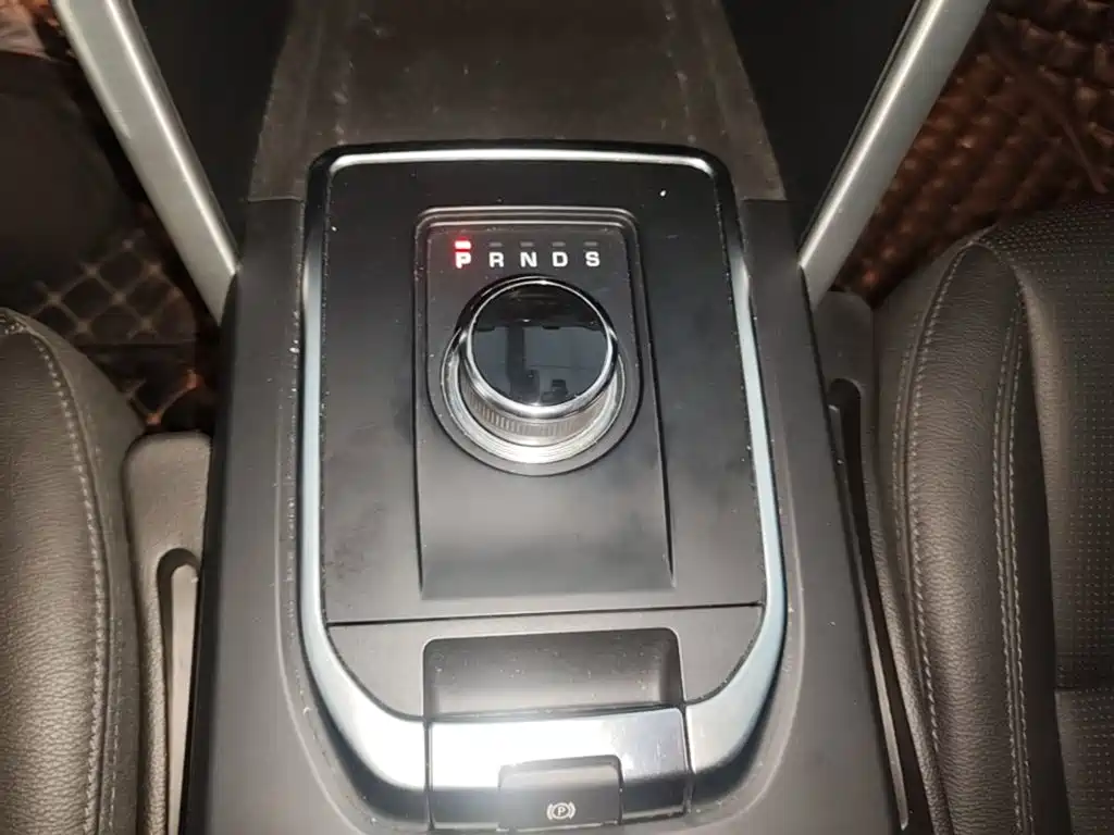 Land Rover Discovery Sport — фото 14