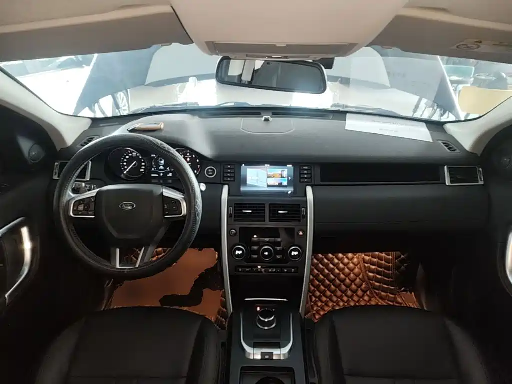 Land Rover Discovery Sport — фото 10