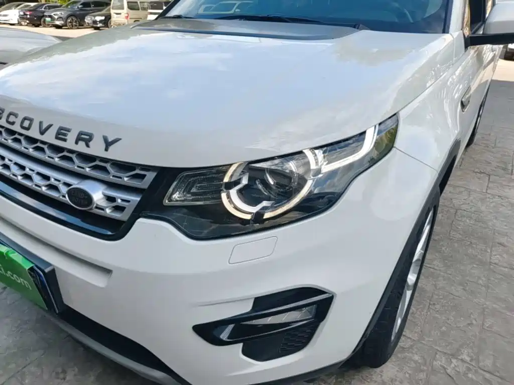 Land Rover Discovery Sport — фото 24