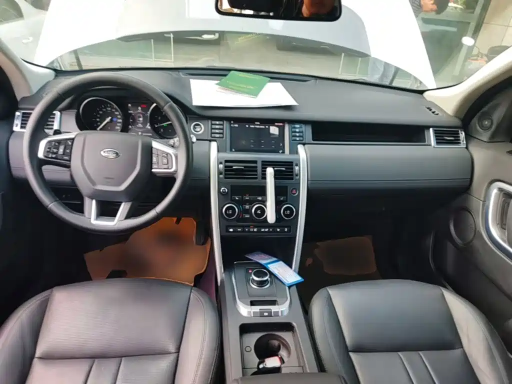 Land Rover Discovery Sport — фото 10