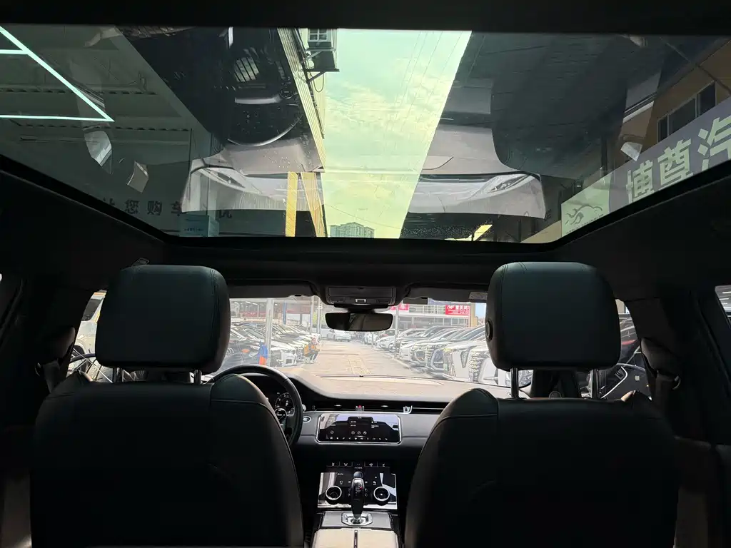 Land Rover Evoque — фото 19