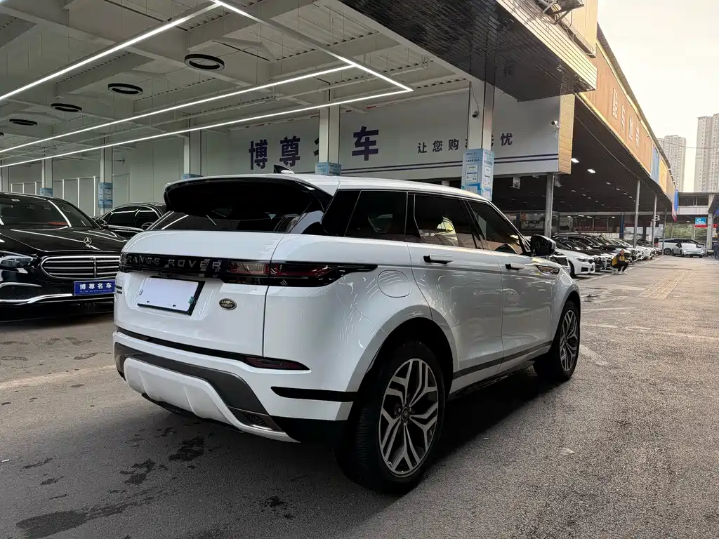 Land Rover Evoque — фото 23