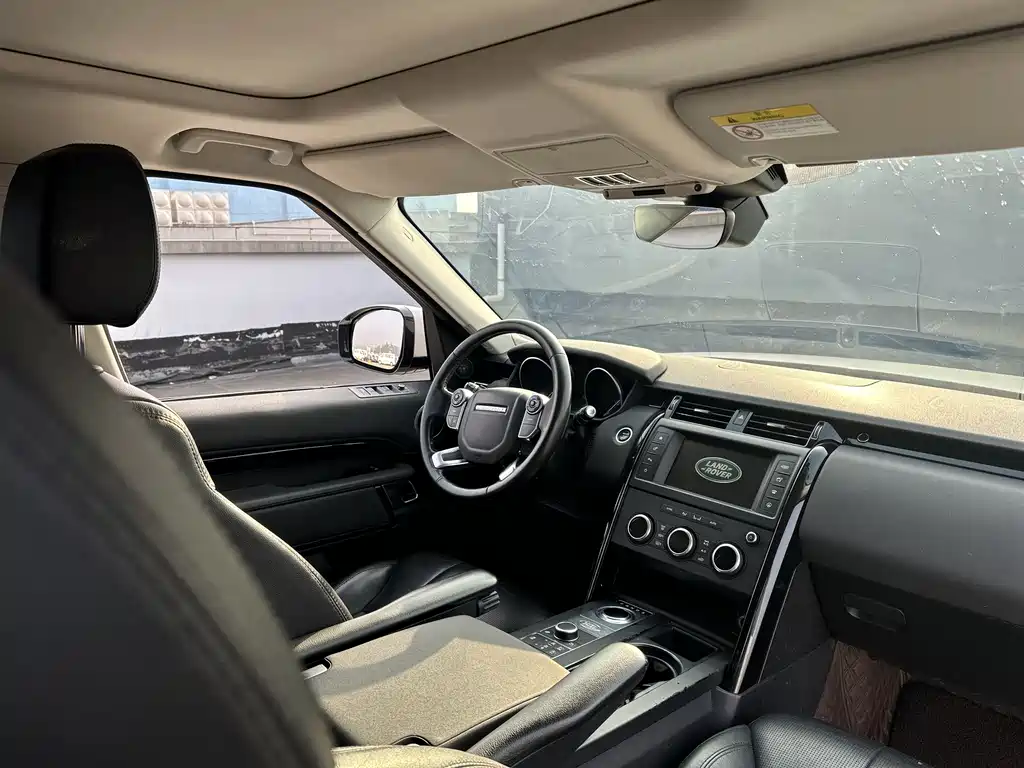 Land Rover Discovery — фото 15
