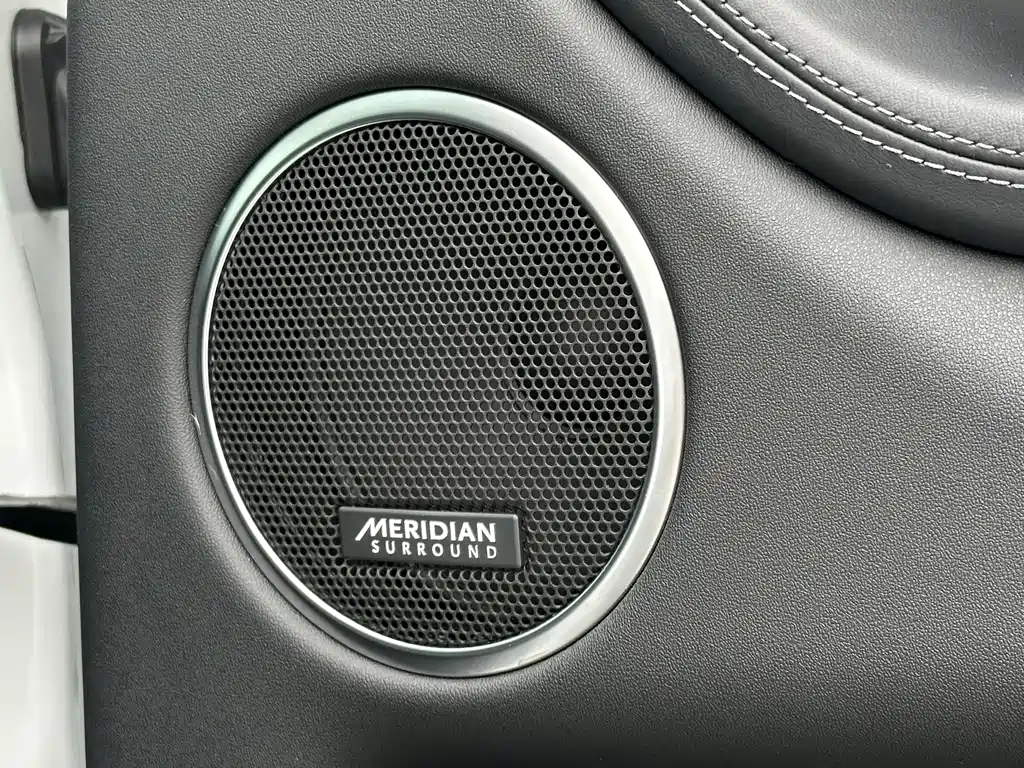 Land Rover Discovery Sport — фото 29