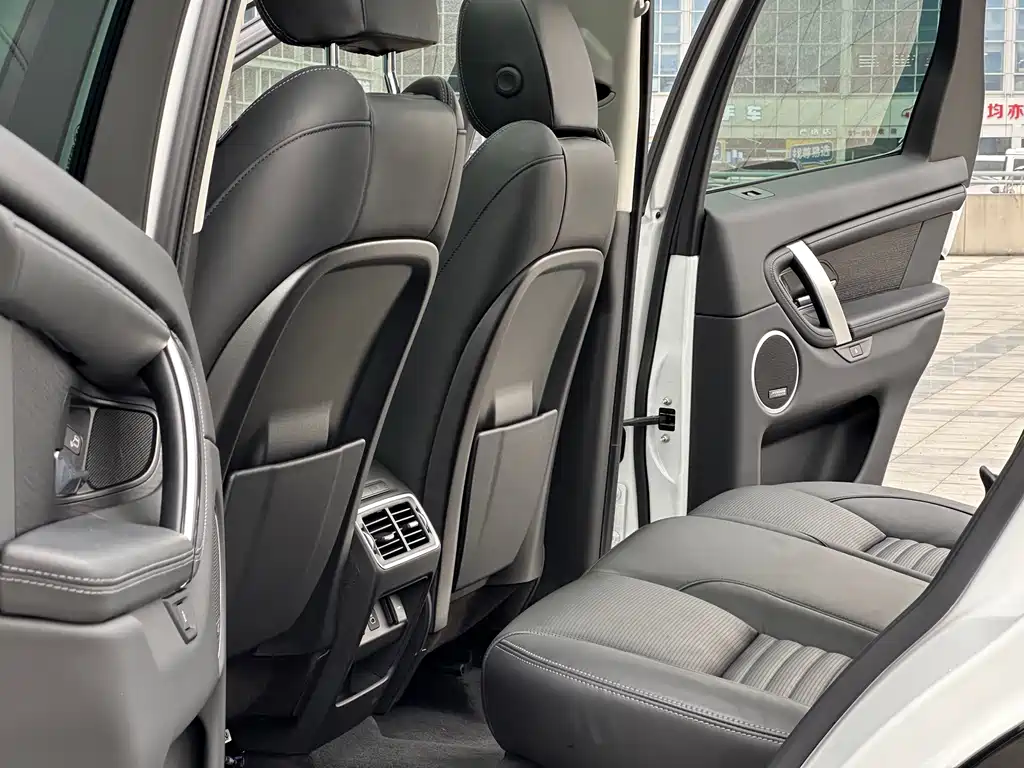 Land Rover Discovery Sport — фото 9