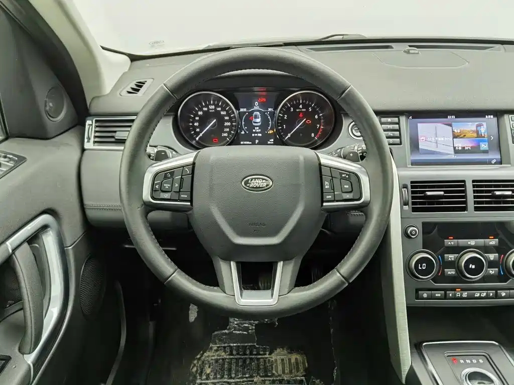 Land Rover Discovery Sport — фото 11