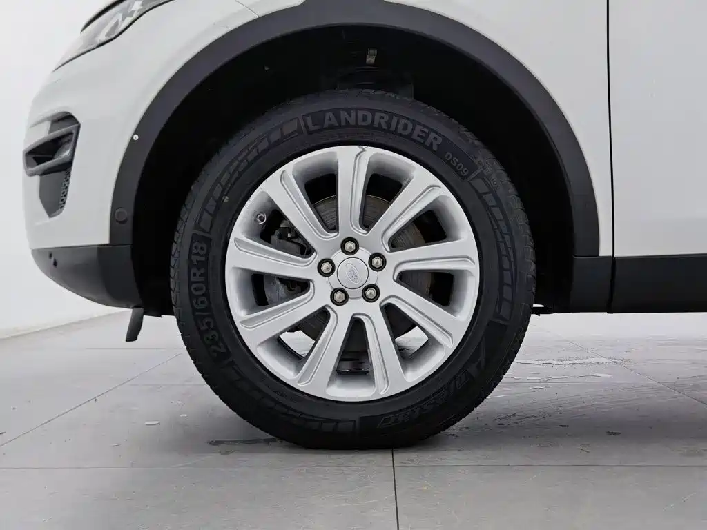Land Rover Discovery Sport — фото 17