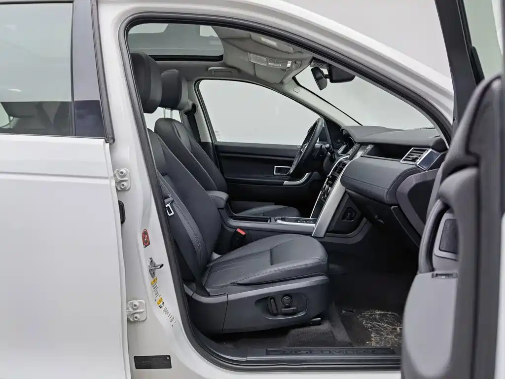 Land Rover Discovery Sport — фото 23