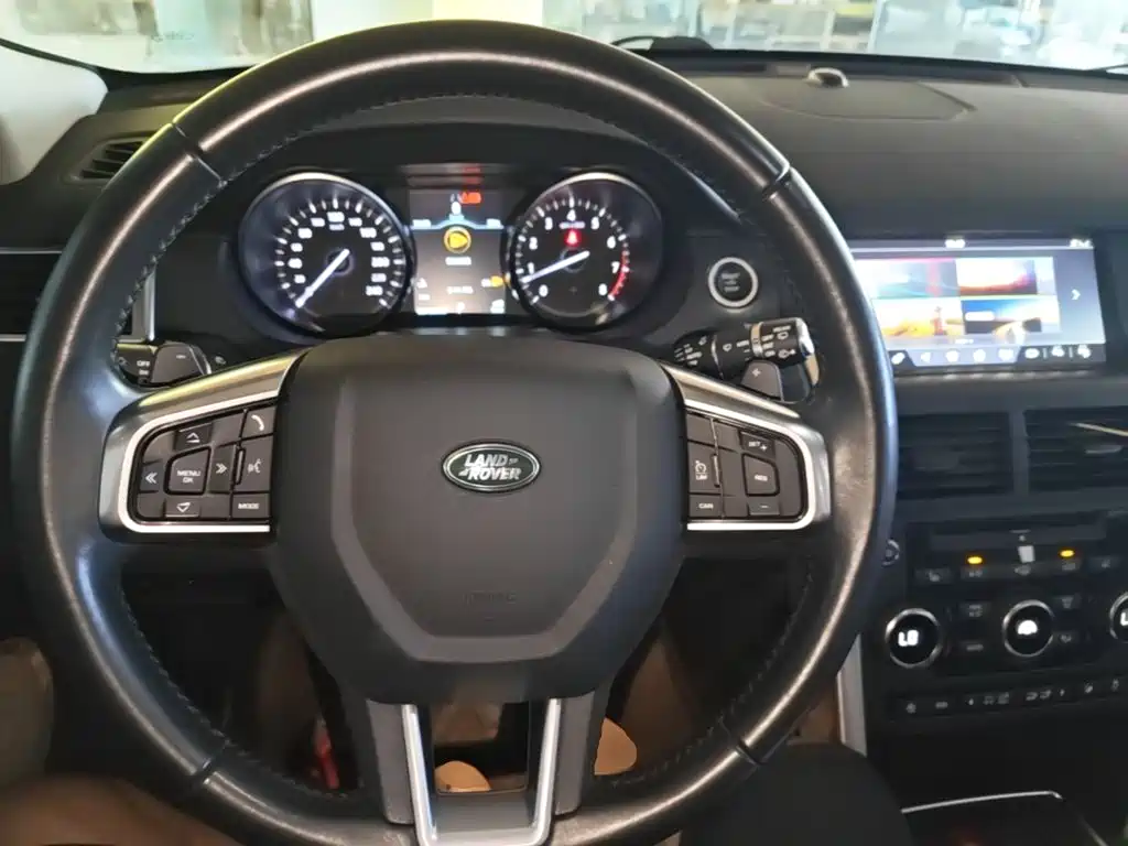 Land Rover Discovery Sport — фото 11