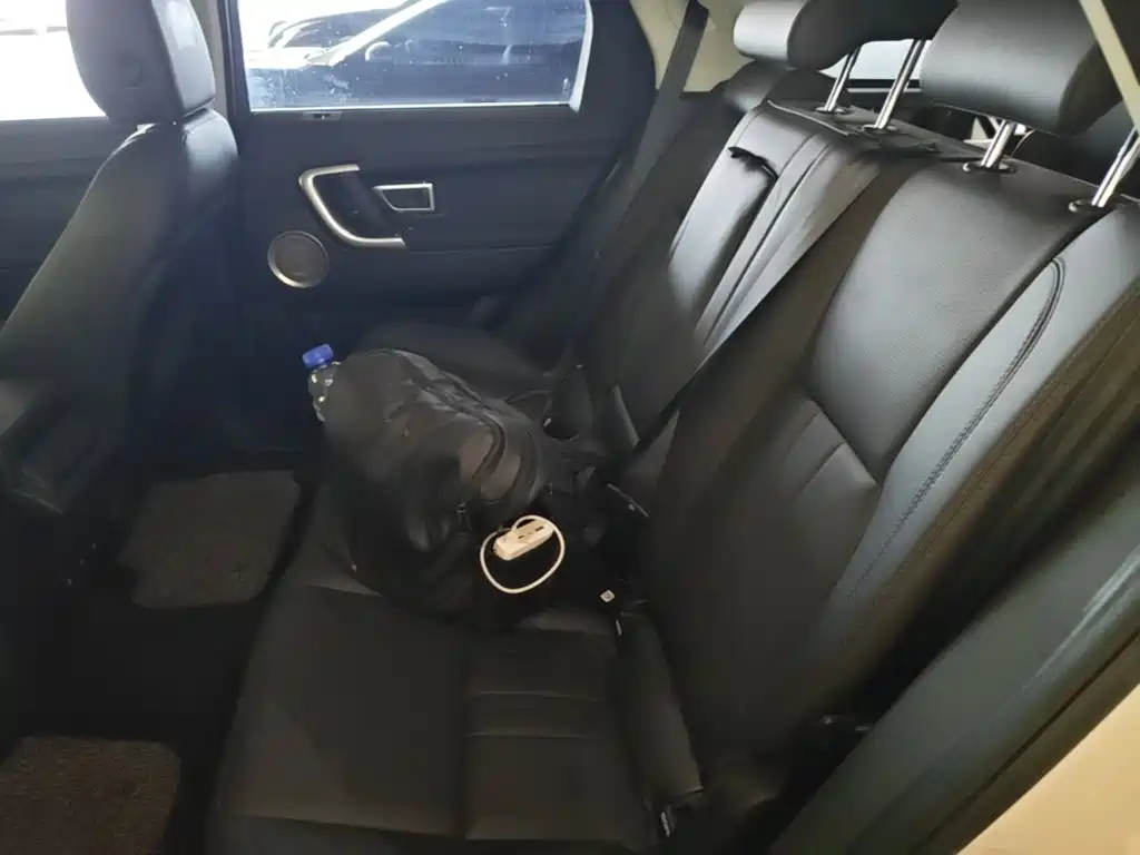 Land Rover Discovery Sport — фото 17