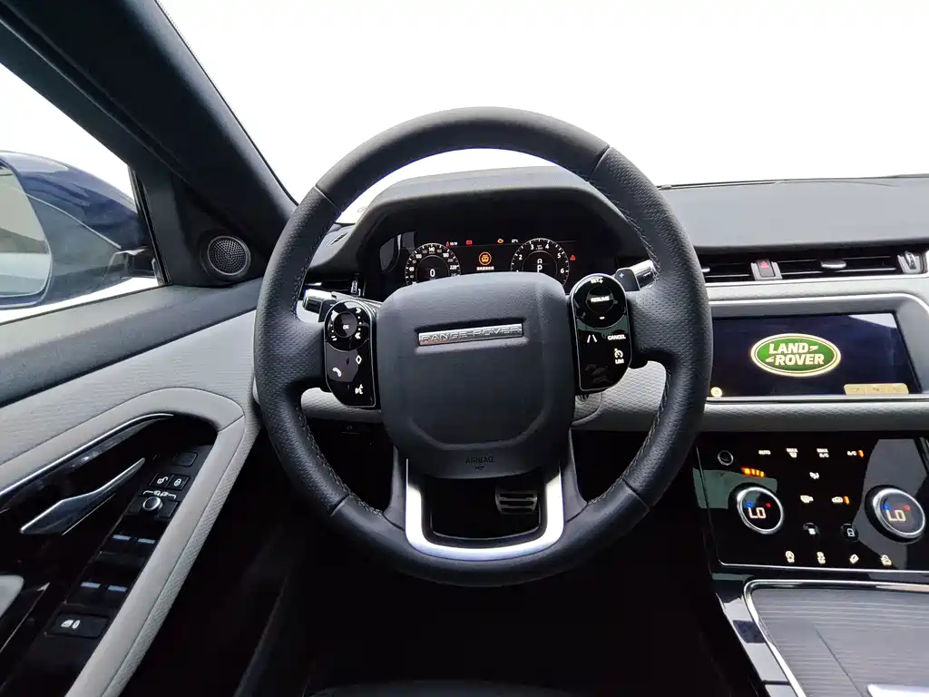 Land Rover Evoque — фото 9
