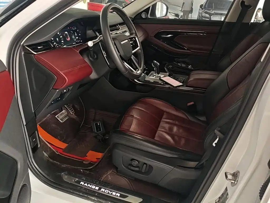 Land Rover Evoque — фото 15