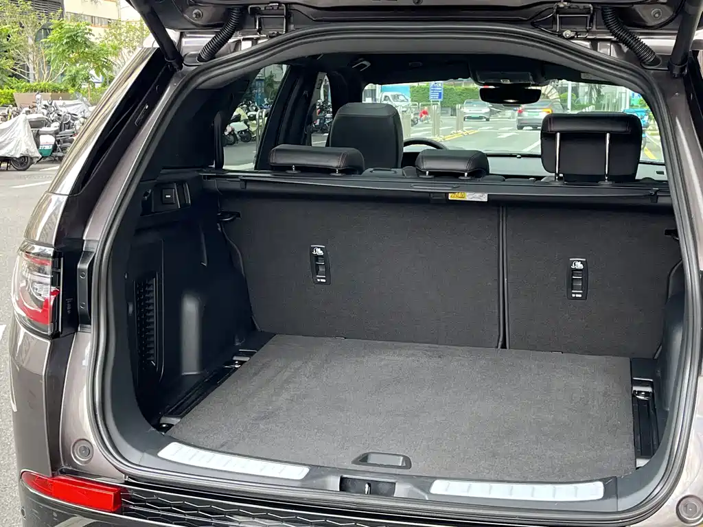 Land Rover Discovery Sport — фото 20