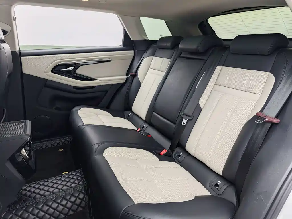 Land Rover Evoque — фото 14