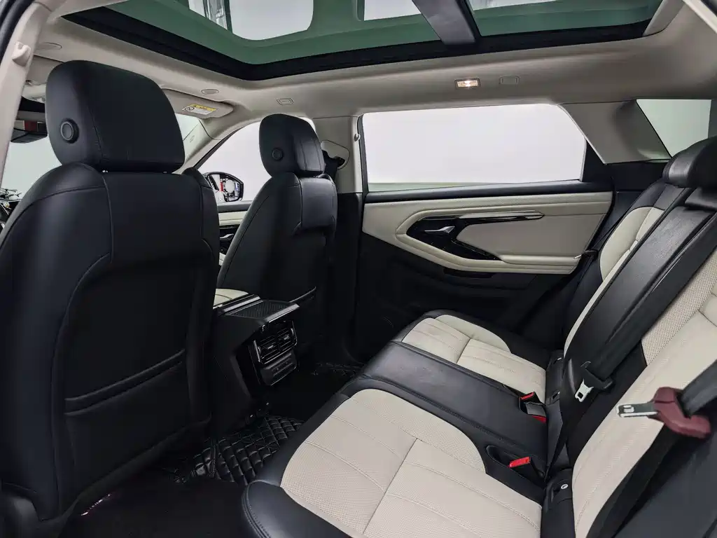 Land Rover Evoque — фото 20
