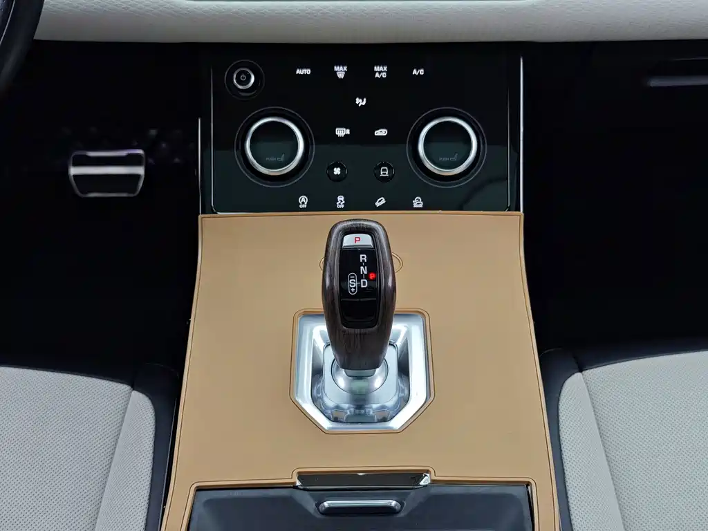 Land Rover Evoque — фото 8