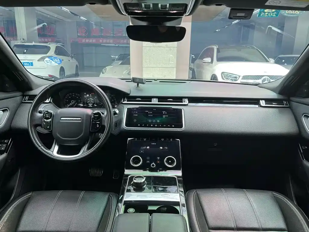 Land Rover Velar — фото 10